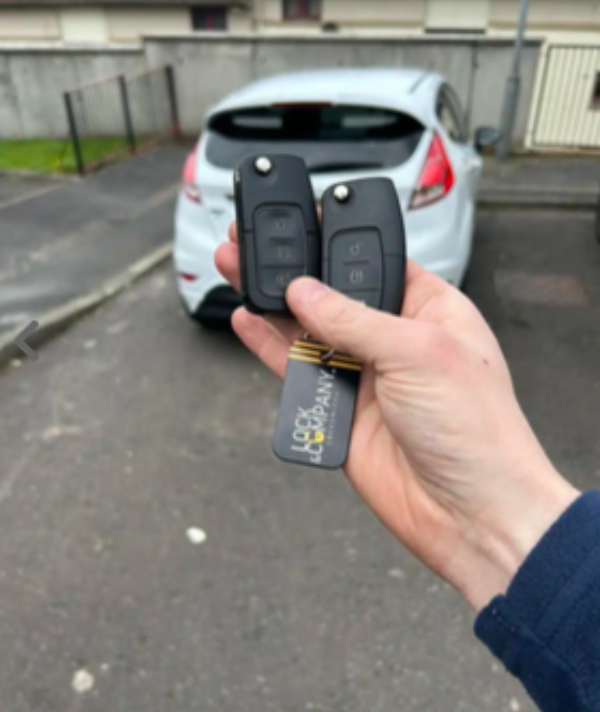 Auto Locksmith Glasgow replacing lost car keys